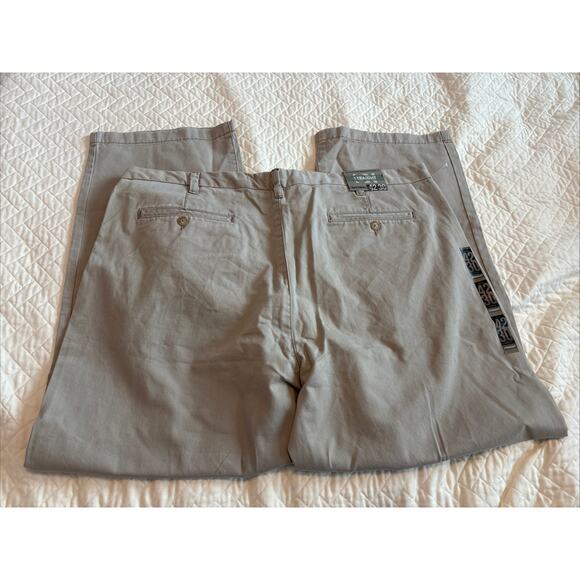 Old Navy Khaki Tan Pants Men's 42x30 Beige Straight Fit Below Waist - Picture 2 of 7